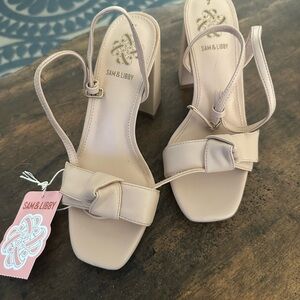 Sam & Libby Women's Beige Heeled Sandals